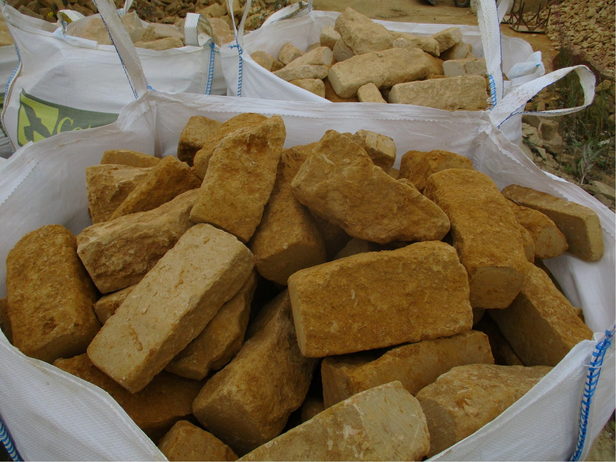 Semi Sawn Cropped Building Stone - Cotswold Hill Quarry